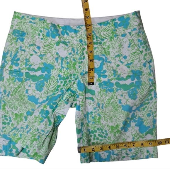 Lilly Pulitzer Chipper Shorts It's A Zoo Sz 2 - Picture 13 of 14
